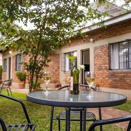 Eagles House Apartment